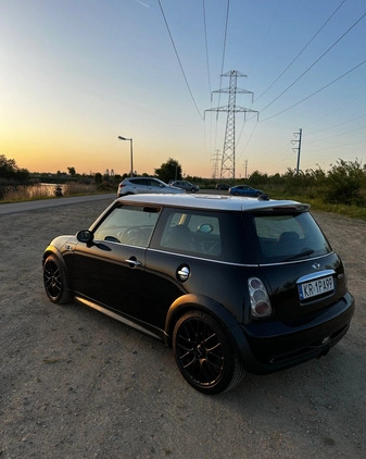 MINI Cooper S cena 11999 przebieg: 205000, rok produkcji 2003 z Wieliczka małe 211